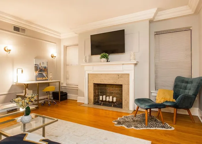 Downtown Guild Magnificent Mile Gold Coast The #3